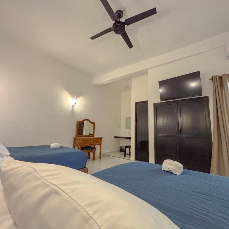 Hotel Valladolid - Habitación Cuádruple Estándar - 3