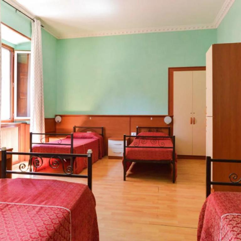 Ogbay Backpackers Haven - Posto Letto in Dormitorio Misto con 4 Letti - 3