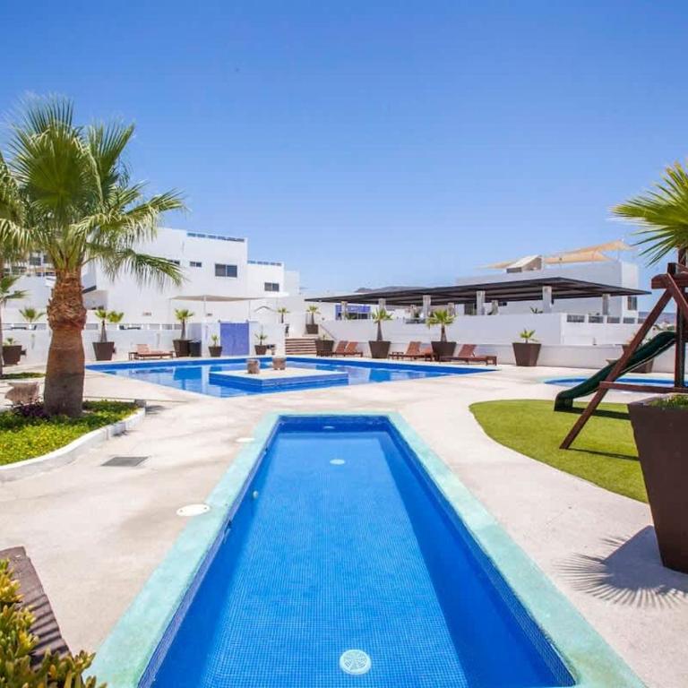 Rooftop Oceanview Pool Gym Minutes to Beach - Vacation Home - 6