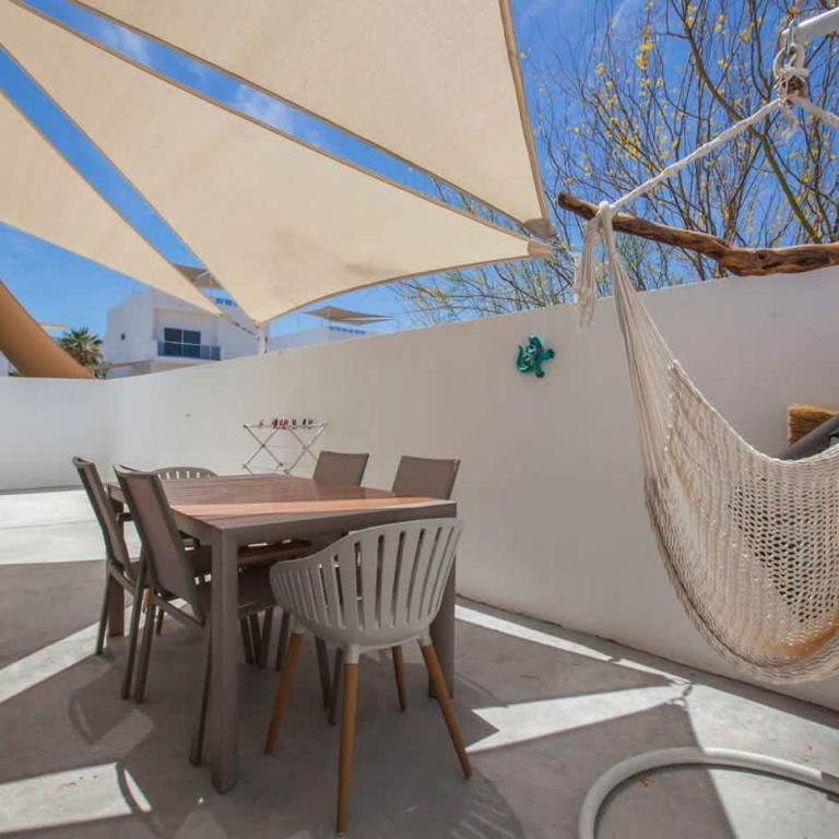 Rooftop Oceanview Pool Gym Minutes to Beach - Vacation Home - 36