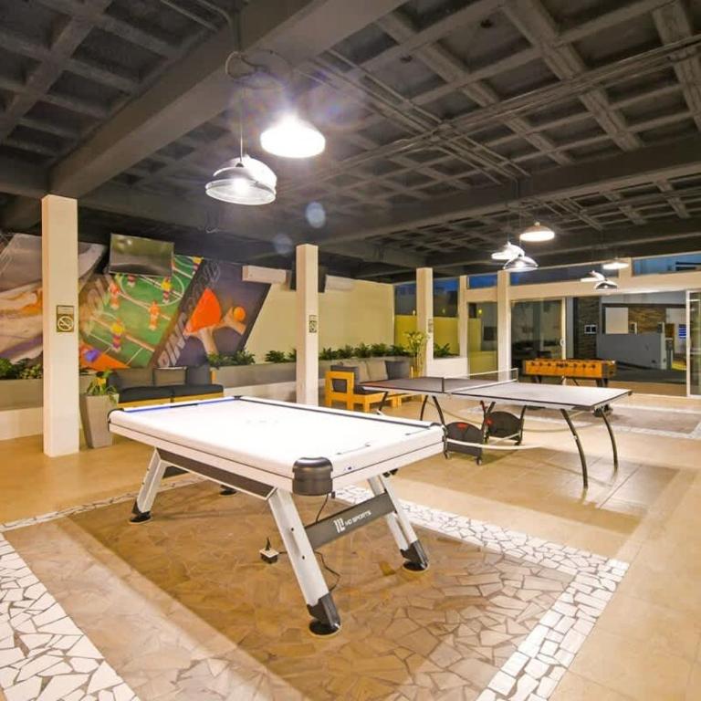 Rooftop Oceanview Pool Gym Minutes to Beach - Vacation Home - 41
