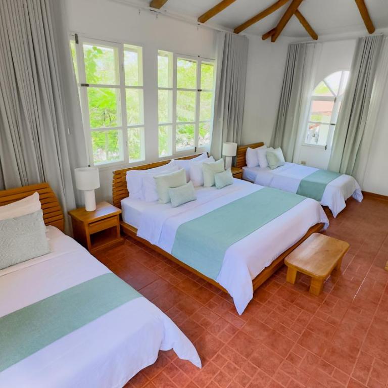 Hotel Angermeyer Waterfront Inn - Quadruple Room with Private Bathroom - 4