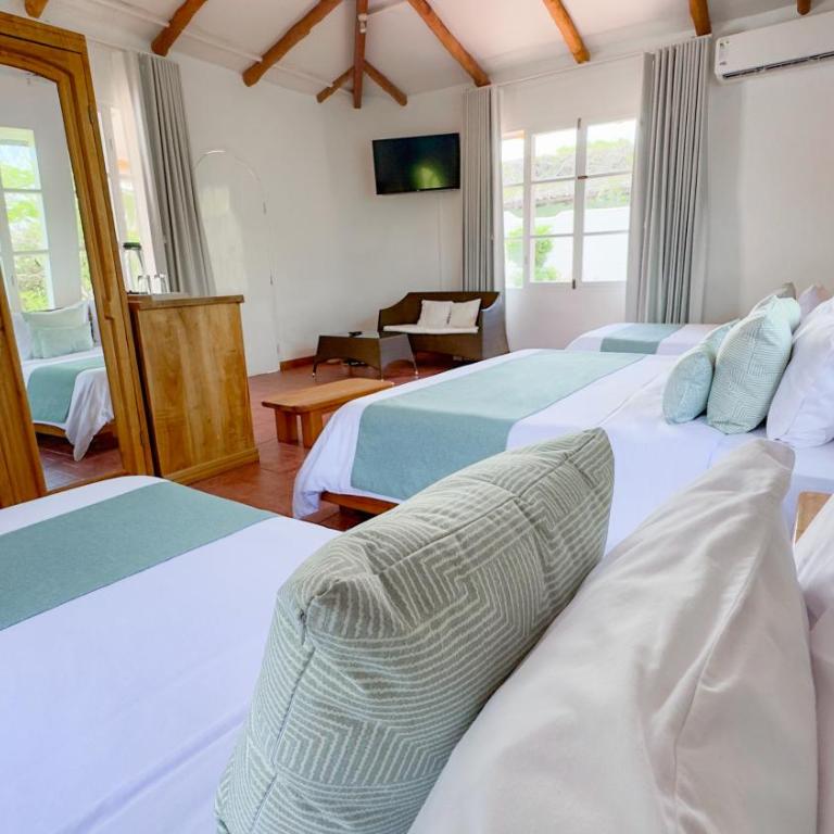 Hotel Angermeyer Waterfront Inn - Quadruple Room with Private Bathroom - 2