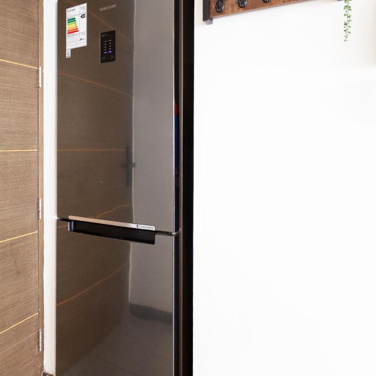 Dpto a pasos del Parque Arauco en Las Condes con Aire acondicionado - Two-Bedroom Apartment - 32