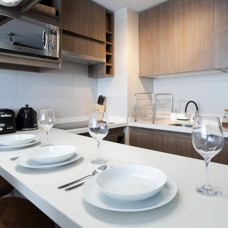 Dpto a pasos del Parque Arauco en Las Condes con Aire acondicionado - Two-Bedroom Apartment - 33