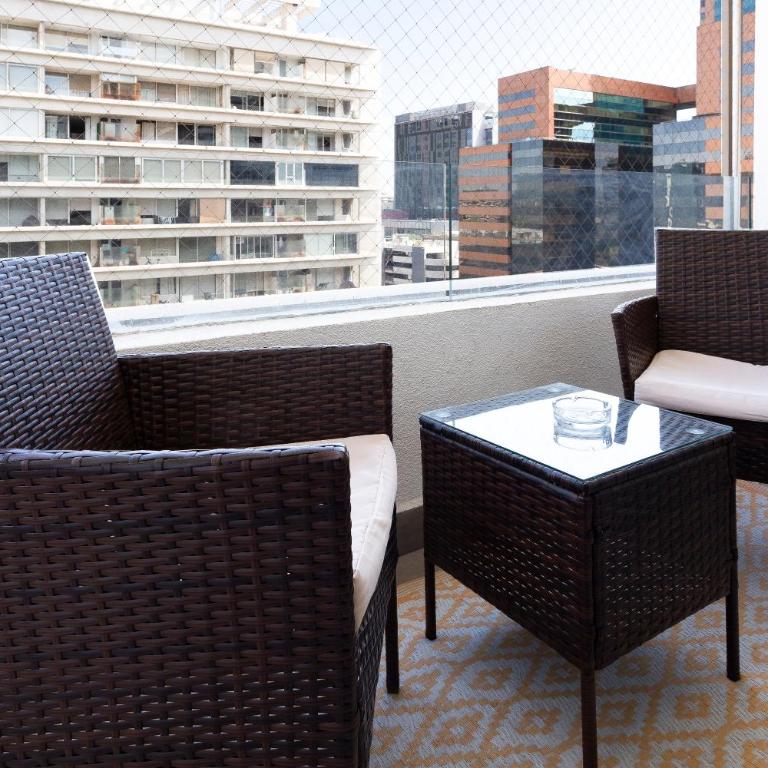 Dpto a pasos del Parque Arauco en Las Condes con Aire acondicionado - Two-Bedroom Apartment - 22