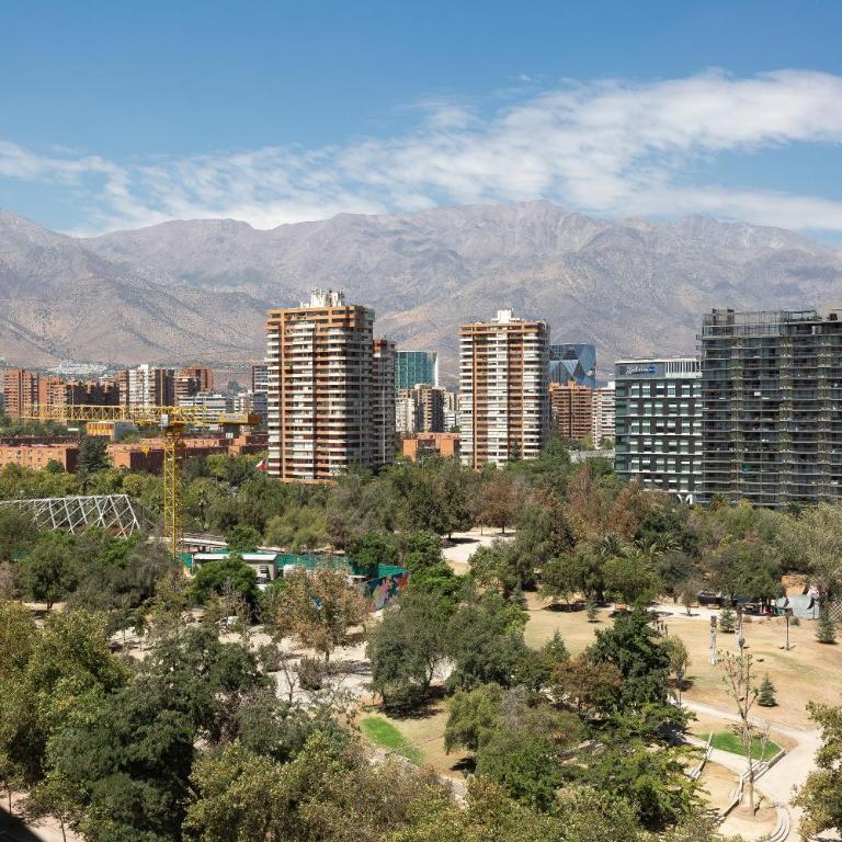 Dpto a pasos del Parque Arauco en Las Condes con Aire acondicionado - Two-Bedroom Apartment - 38