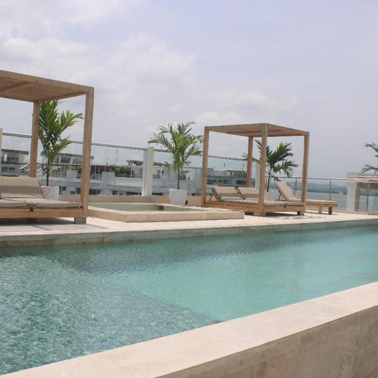 Allianze Apartahotel - Three-Bedroom Apartment - 10