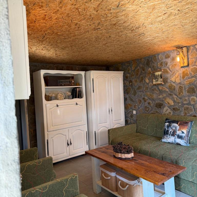Rent a peace and quiet - One-Bedroom House - 9