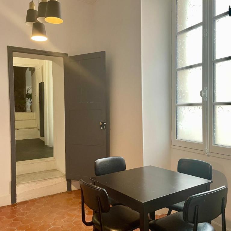 130 m2 Central à proximité plage et cathédrale - Appartement 3 Chambres - 4