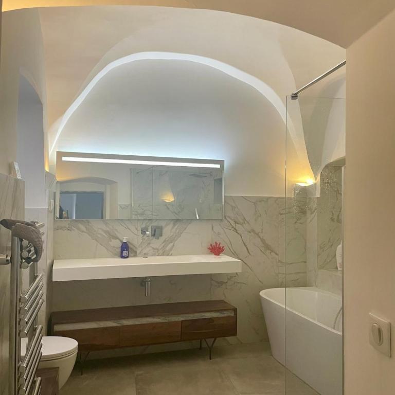 130 m2 Central à proximité plage et cathédrale - Appartement 3 Chambres - 16