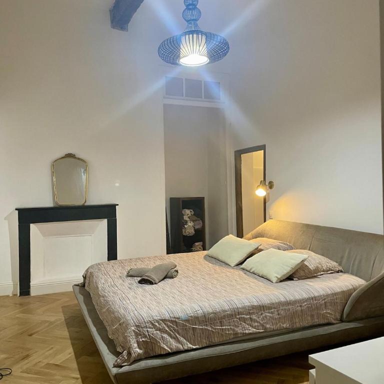 130 m2 Central à proximité plage et cathédrale - Appartement 3 Chambres - 22