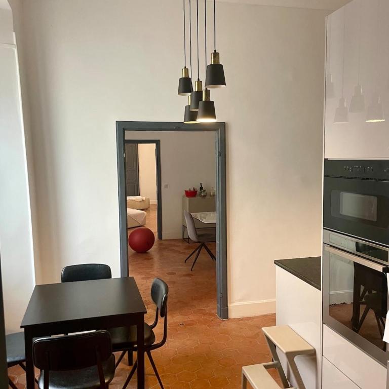 130 m2 Central à proximité plage et cathédrale - Appartement 3 Chambres - 27