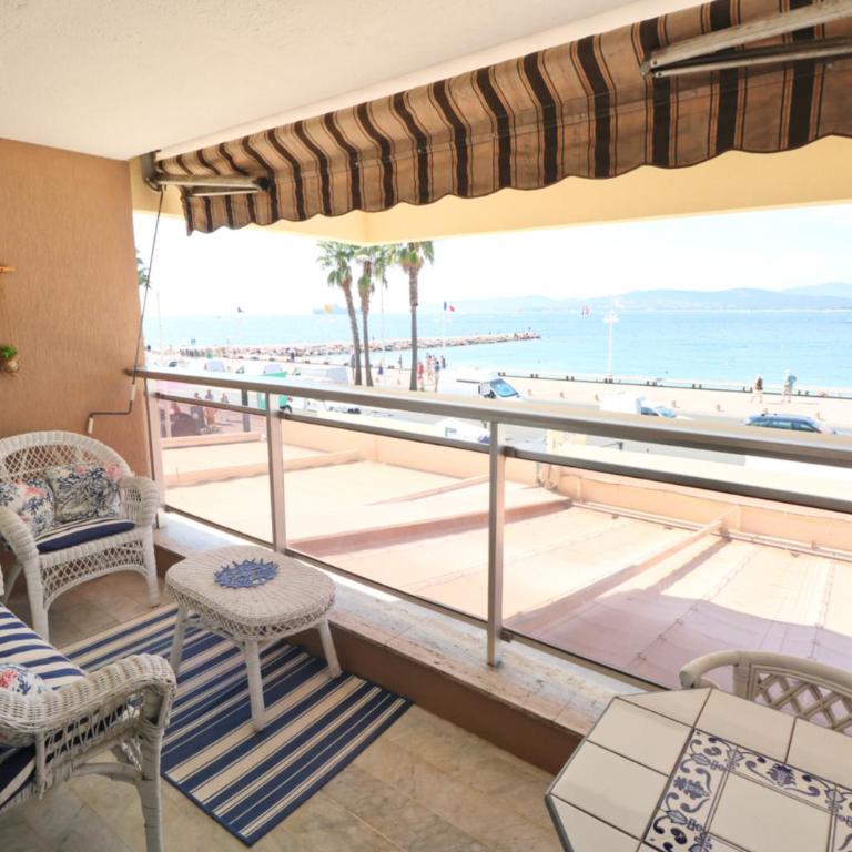 Appartement magnifique vue mer dans triangle d'or - Apartamento de 2 dormitorios con vistas al mar - 1