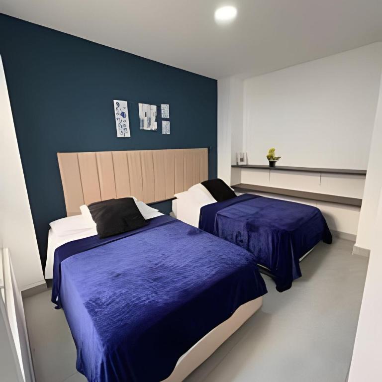 alojamientos la martina - Three-Bedroom Apartment - 16