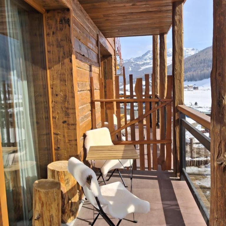 Green Hospitality - Ampia Camera Matrimoniale/Doppia con Letti Singoli - 1
