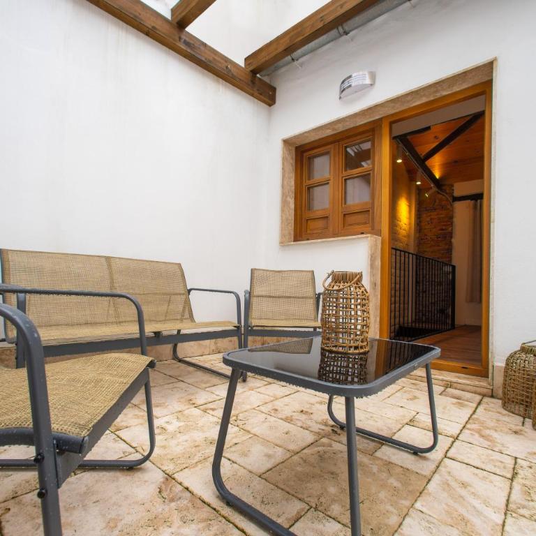 Patio Nazarí Suites - Two-Bedroom Apartment - 10