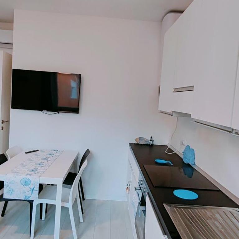 APPARTAMENTO BLU -OVER THE RAINBOW APARTMENTS - LIDO di JESOLO- PIAZZA MAZZINI 200 MT DAL MARE - Appartamento con 1 Camera da Letto - 4