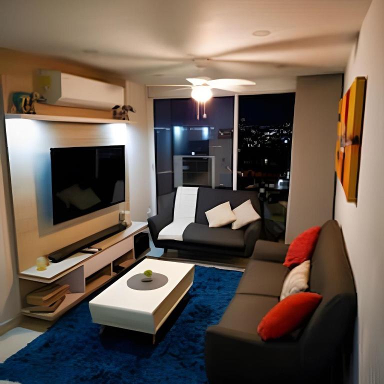 Apartamento moderno 3 hab - Three-Bedroom Apartment - 1