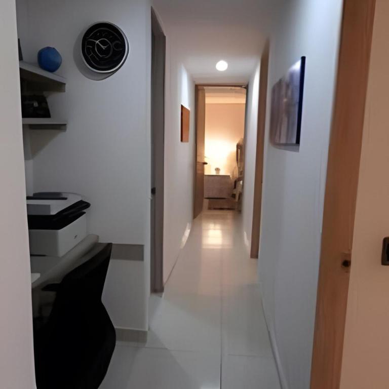 Apartamento moderno 3 hab - Three-Bedroom Apartment - 4