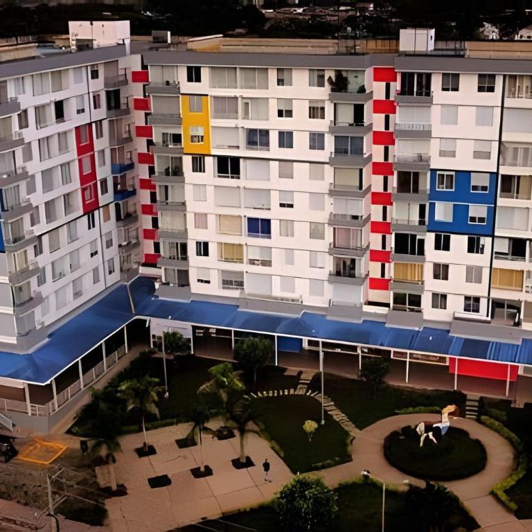 Apartamento moderno 3 hab - Three-Bedroom Apartment - 5