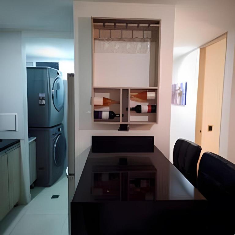 Apartamento moderno 3 hab - Three-Bedroom Apartment - 12