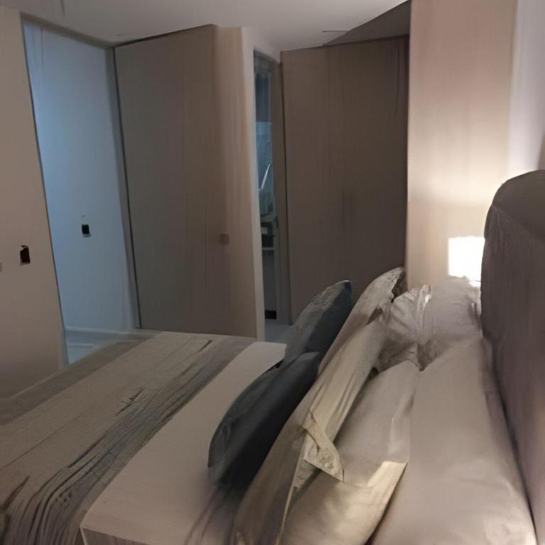 Apartamento moderno 3 hab - Three-Bedroom Apartment - 20
