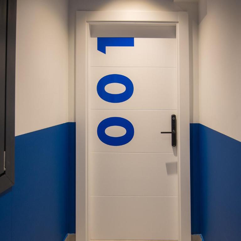 Hostel Nixar - Habitación Doble adaptada para personas con movilidad reducida - 2