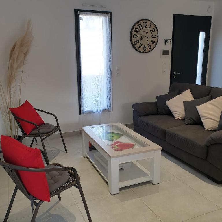 Villa palmeraie - piscine privée et boulodrome - Villa 3 Chambres - 44