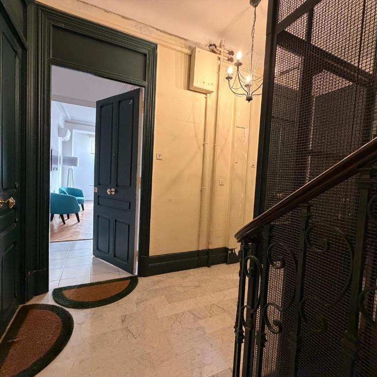 Palais Catherina 3 pièces Plage et Commerces Rivoli - Appartement 2 Chambres - 45