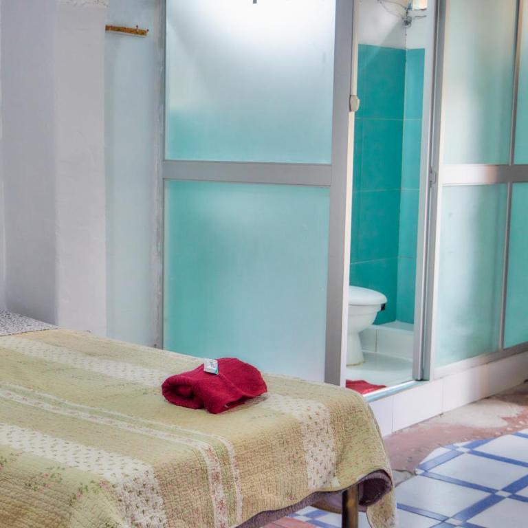 TuKasa - Hospedaje Libertad - Triple Room - 8