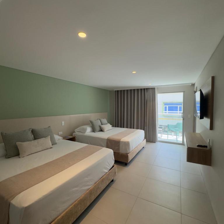Apartahotel Manantial SAI - Habitación Cuádruple con balcón - 1