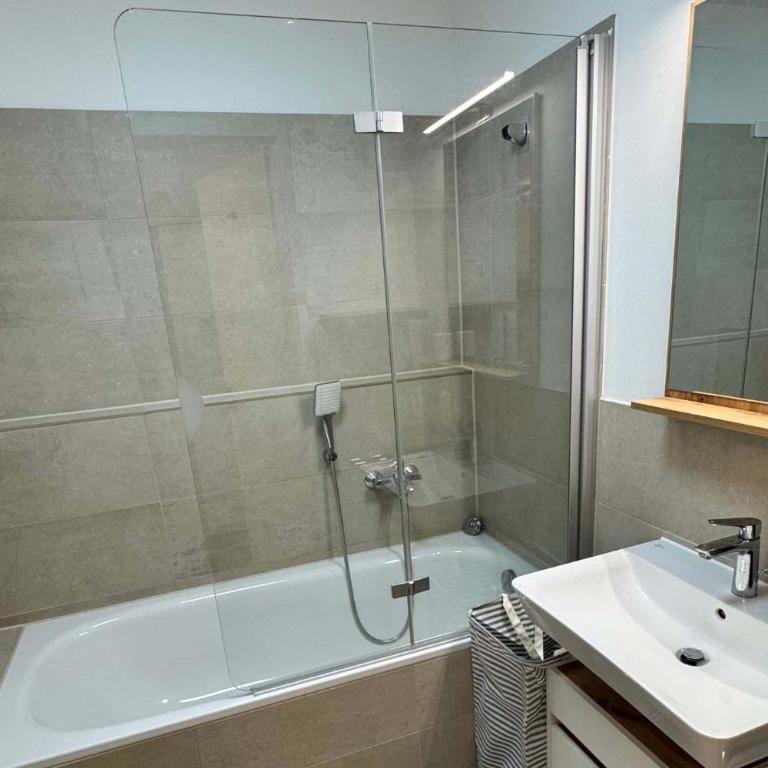 GoldenKey-Suites - Luxury Suite 'Augsburger Dom' - New spacious Apartment in the Heart of Augsburg - At Town Hall Square - Appartamento - 13