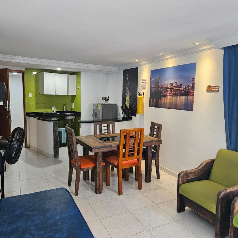 "LOW COST" Conquistador-Laguito - One-Bedroom Apartment - 2