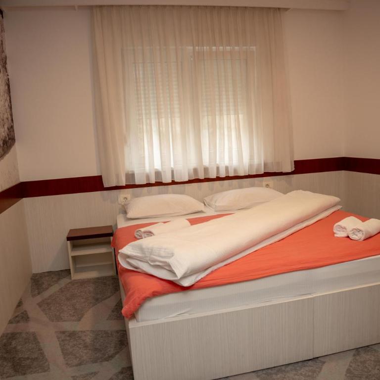 Villa Bojcic - Double or Twin Room - 8