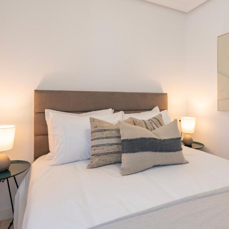 Sunny 2-Bedroom Apartment Pool & Terrace Estepona - Apartamento - 11