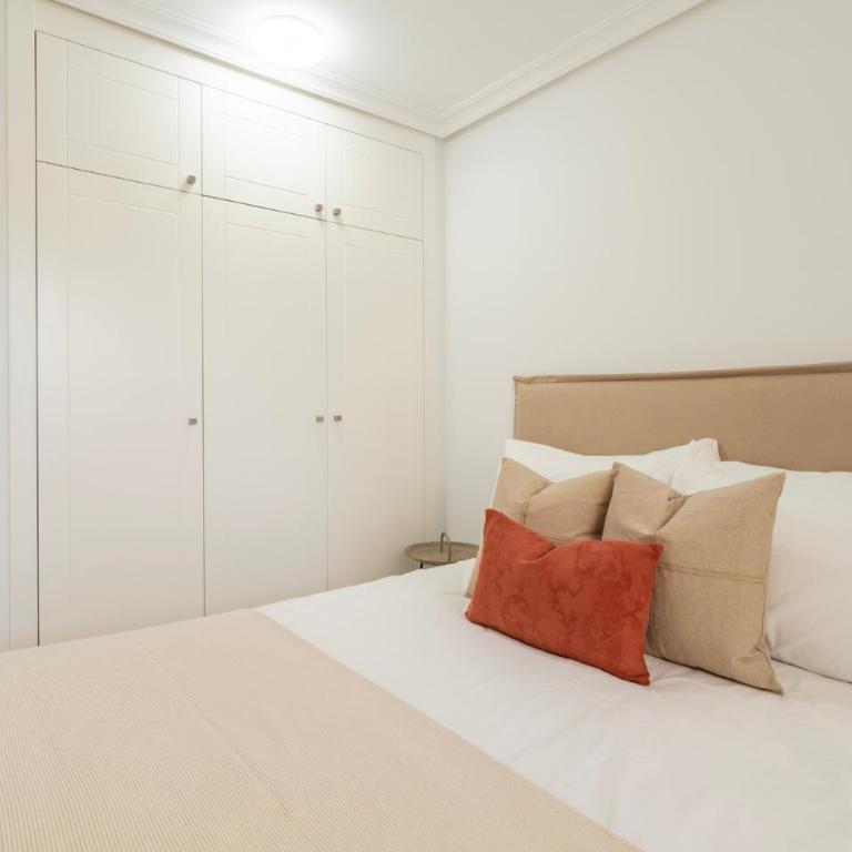 Sunny 2-Bedroom Apartment Pool & Terrace Estepona - Apartamento - 15