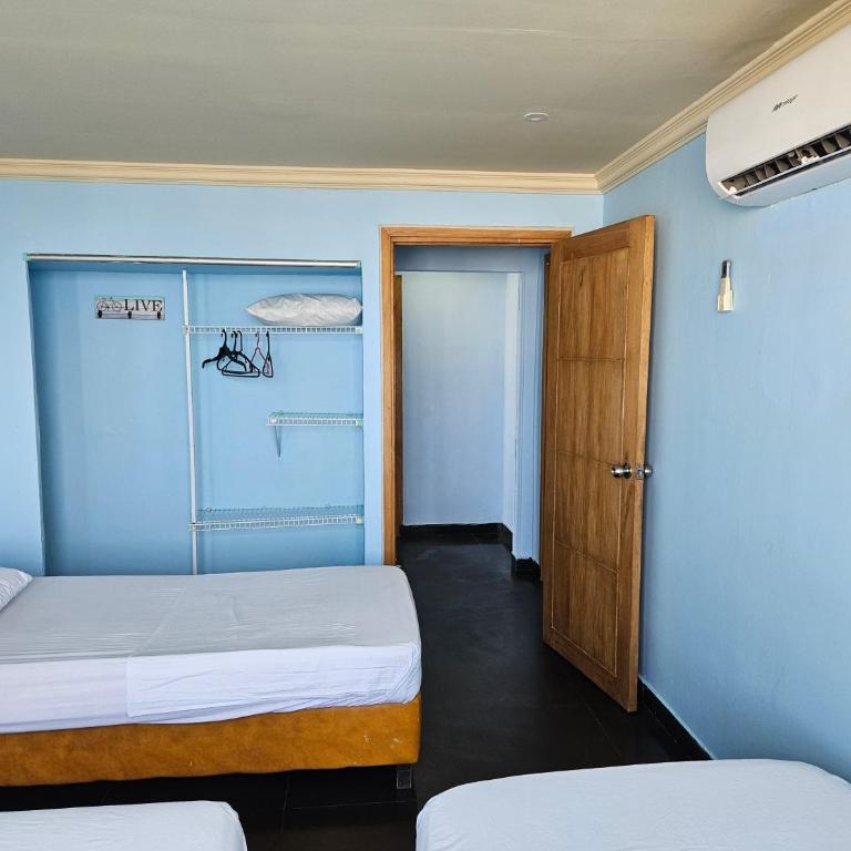 "LOW COST" Conquistador-Laguito - Two-Bedroom Apartment - 6