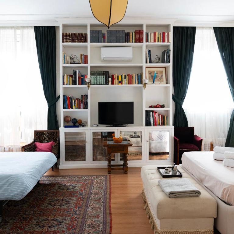 Suite Borghese 42 - Appartamento con 1 Camera da Letto - 24