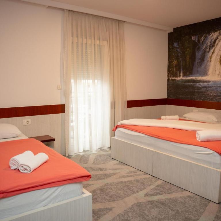 Villa Bojcic - Triple Room with Balcony - 4