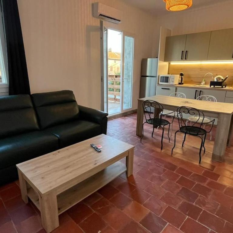 Soleil et détente avec grande terrasse - Appartement 2 Chambres - 16