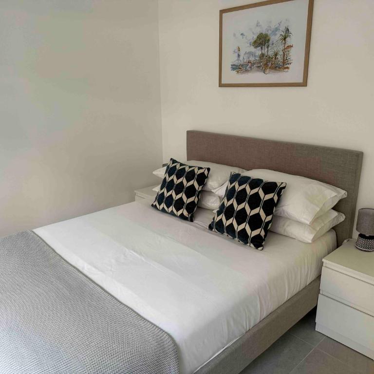 Albert 1er · Chic One-Bedroom Apartment with Parking - StayInAntibes - One-Bedroom Apartment - 7