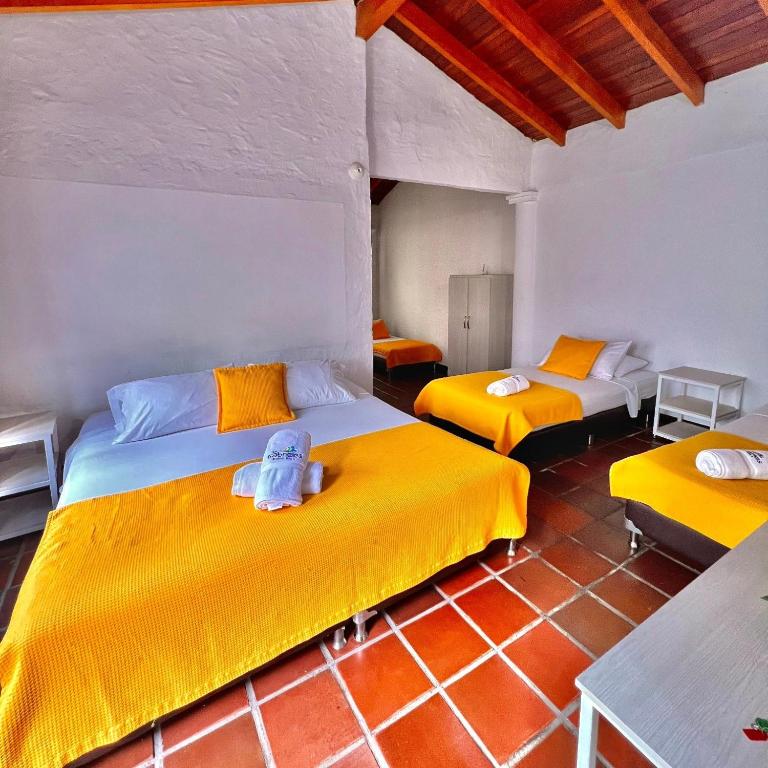 Hotel campestre los gabrieles - Habitación Triple Estándar - 4