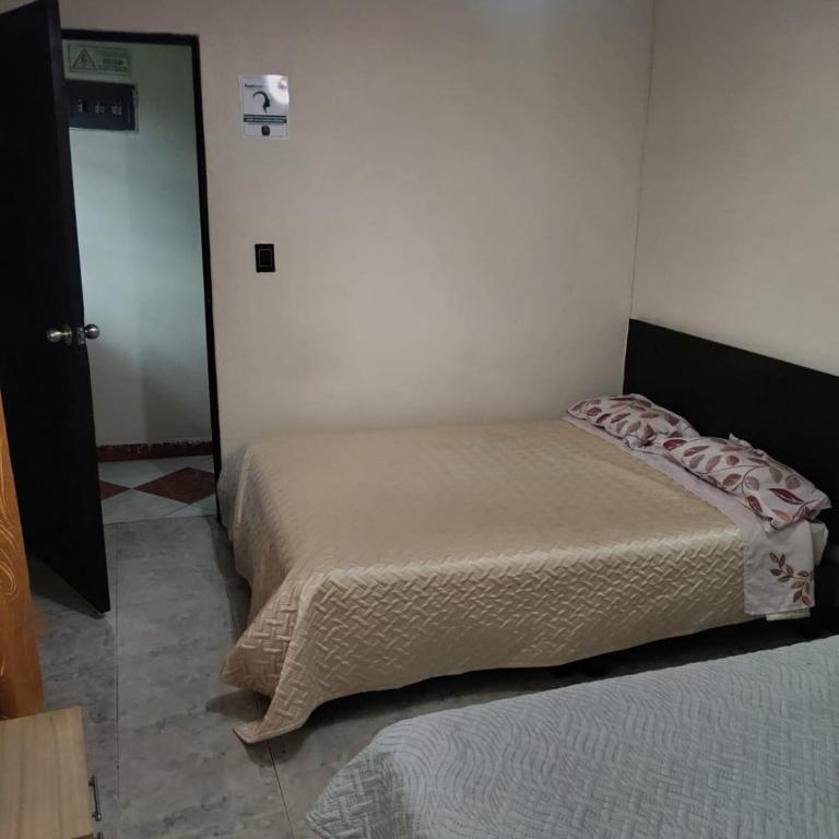 Hotel Punto 25 - Habitación Doble con baño privado - 1