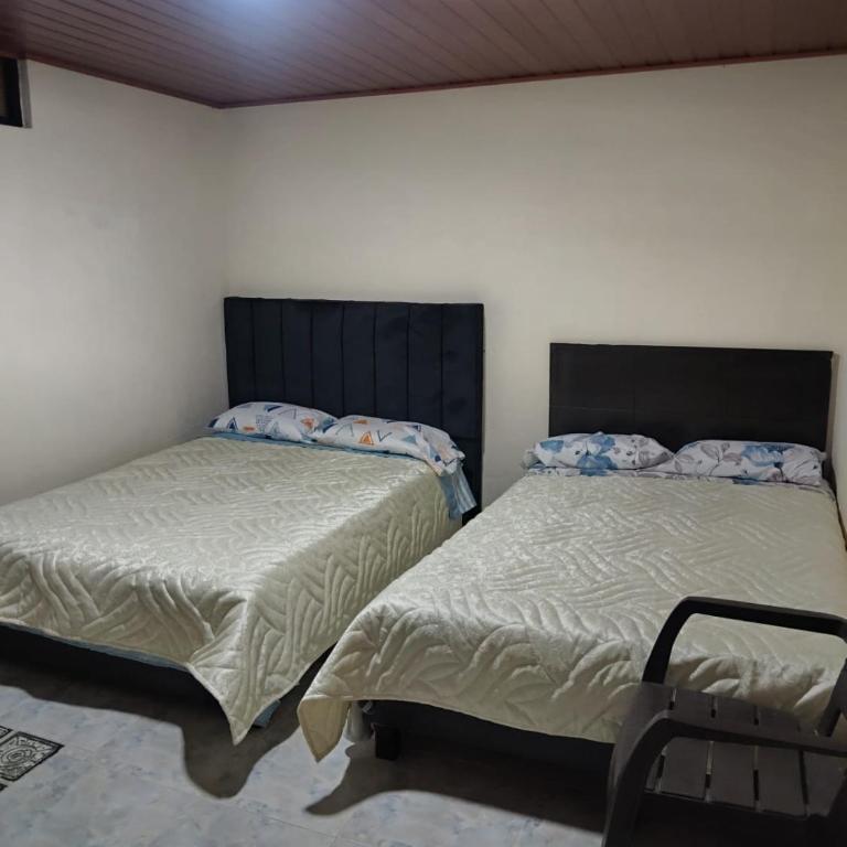 Hotel Punto 25 - Habitación Doble con baño privado - 3
