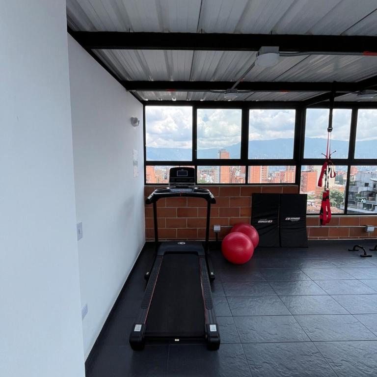 Alojamiento en Medellín, con Jaccuzzi en la terraza LOF By Roots Rentals - Apartamento de 1 dormitorio - 45
