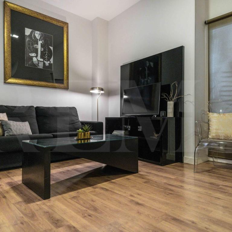 Black & Gold Suite Picasso-Inspired REMS - Apartamento de 1 dormitorio - 12