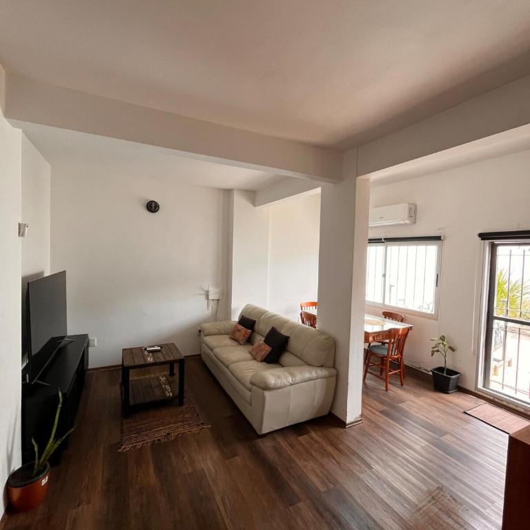 Entire house in Parque Batlle - One-Bedroom House - 3