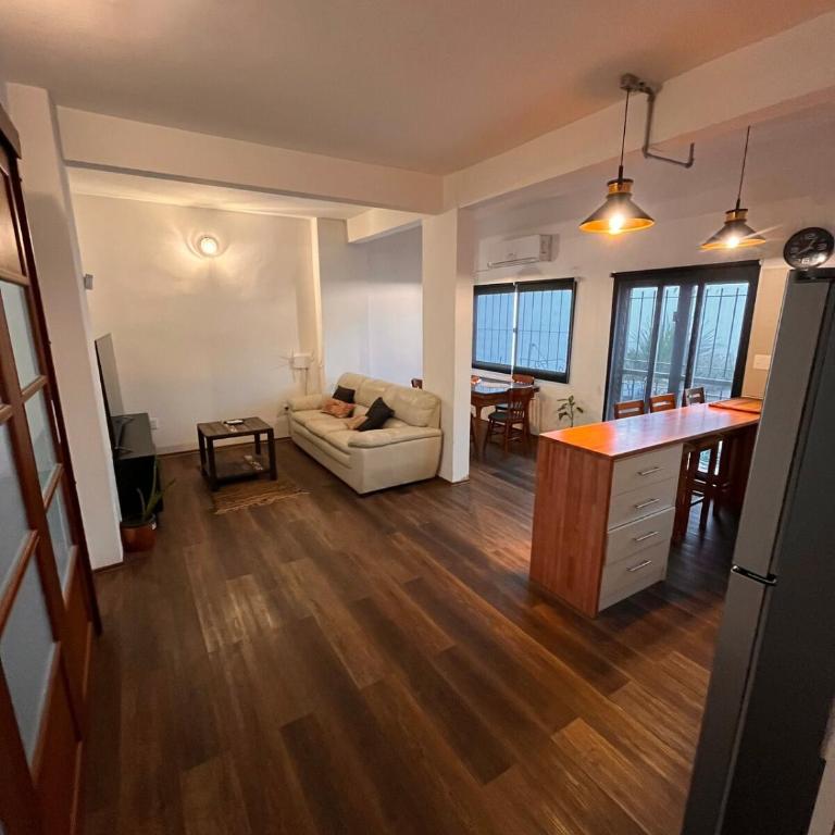 Entire house in Parque Batlle - One-Bedroom House - 10