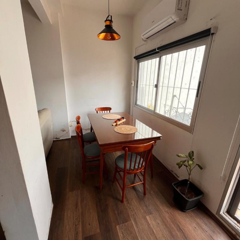 Entire house in Parque Batlle - One-Bedroom House - 14
